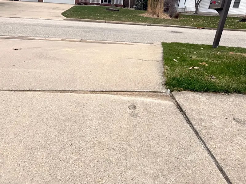 Driveway Restore in Monroeville, IN Driveway Restore in Monroeville, IN